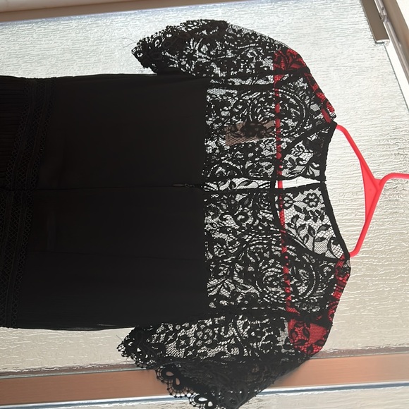 EXPRESS Small Lace Black Dress 🖤🔥 - Picture 9 of 10